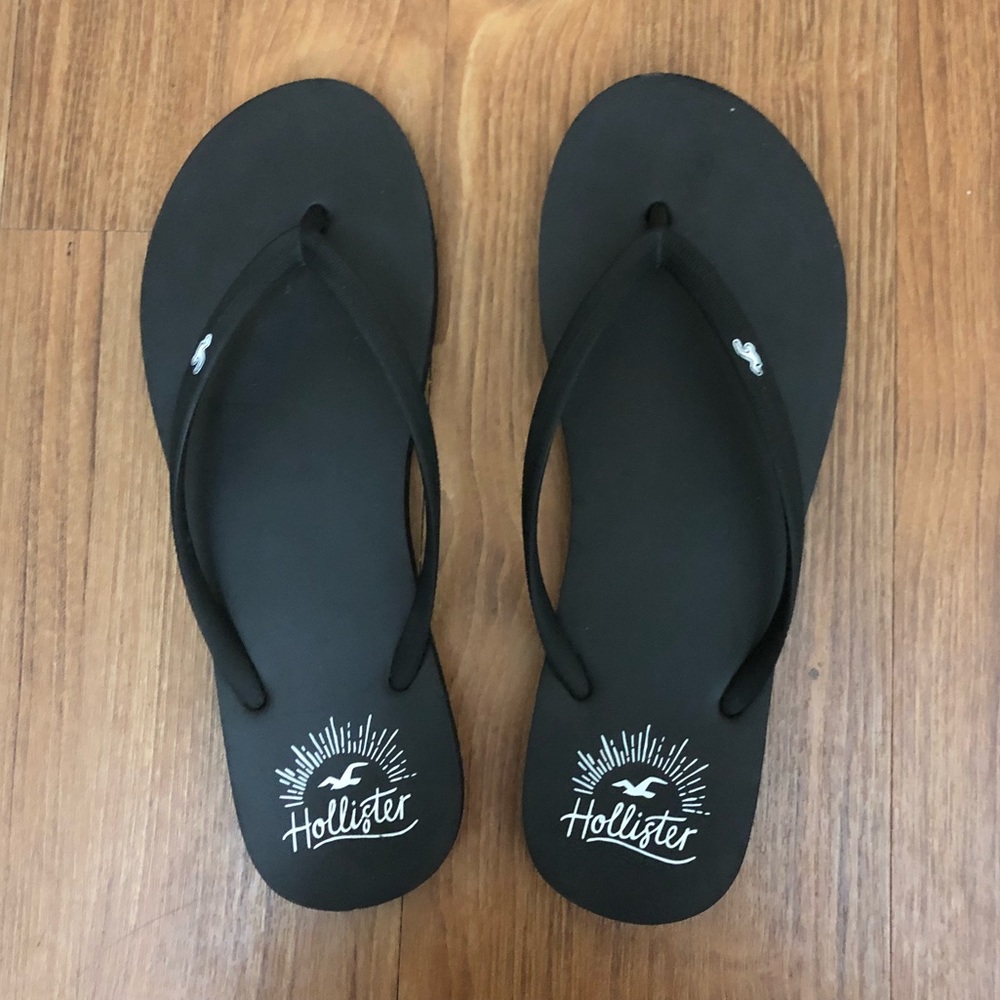 Hollister Flip Flops Black Size 7